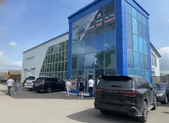 ������ ������������� ������������ ��������� 360�2 � ��� �����. 780��&sup2;, ����� ��������� 71, �-� �����, 1,2/2 ���� ����