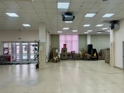 ������� � ������ �������� ������� �� �����������. 115��&sup2;, ����� ����������� 143�, �-� ��������������� ����