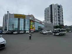 ���� / �������� ��������� � ������� ��������� �� ����������. 400��&sup2;, ����� ���������� 42, �-� ������ �������, 2/2 ����. ��� ������� ����