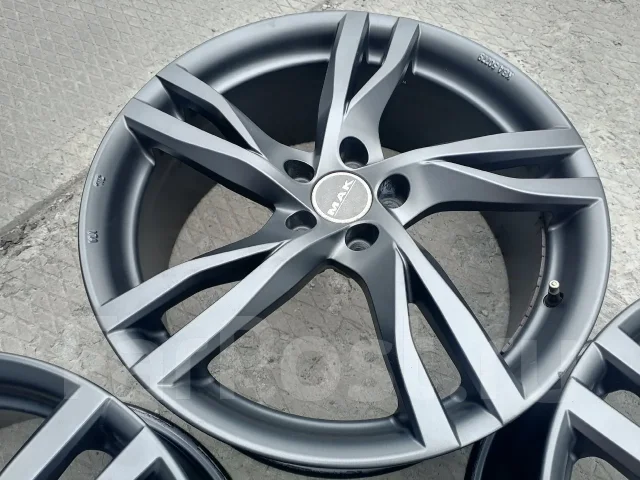 Mak Blade. 8.0x19", 5x108, ET42.5, �� 63,4���. ����