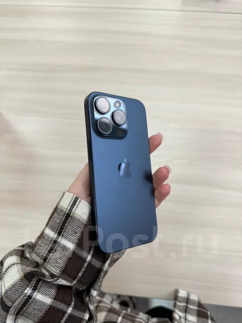 Apple iPhone 15 Pro. �/�, 128 ��, �����, eSIM ����