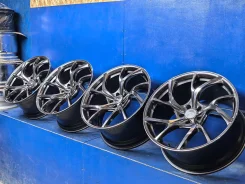 RAYS VMF C-01. 10.0x20", 5x112, ET28 ����