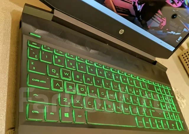 HP Pavilion Gaming 15. 15.6", 4����, ��� 16 ��, ���� 589���, WiFi: 1, Bluetooth: 1, ����������� �� 5��. ����