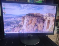 Philips. 21.5", ���������� �� (LCD, LED, QLED) ����