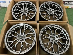 Realux. 8.0x18", 5x108, ET40 ����