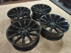 Wald Jarret. 9.5x22", 6x139.7, ET20, �� 106,2���. ����