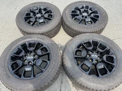 Infiniti. 8.5x20", 6x139.7, ET45 ����
