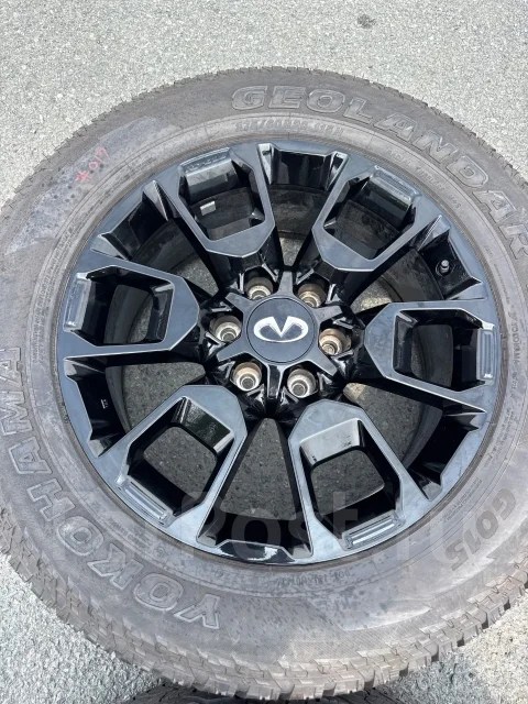 Infiniti. 8.5x20", 6x139.7, ET45 ����