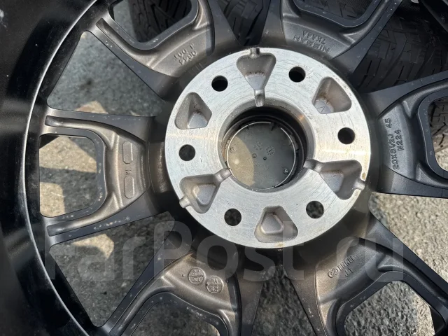 Infiniti. 8.5x20", 6x139.7, ET45 ����