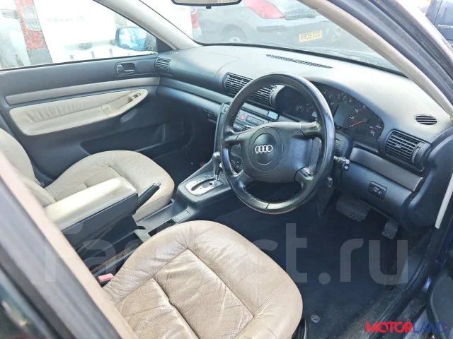 ��������� Audi A4 (B5) 1994-2000 21302630 078903016F ����