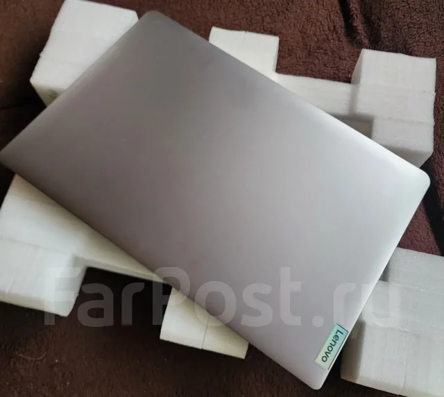 Lenovo. 15", 2,4����, ��� 8 ��, ���� 1 000���, WiFi: 1, Bluetooth: 1, ����������� �� 10��. ����