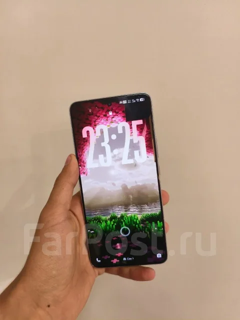 Vivo IQOO 13. �/�, 512 ��, �����, 3G, 4G LTE, 5G, Dual-SIM, NFC, ������� ������� ����