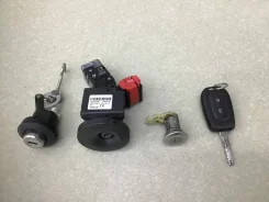 ����� ��������� (��������) Renault Logan (2) 2014 [998102538R] 998102538R ����