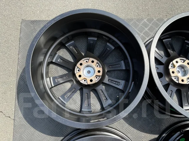 Crimson Team Sparco. 7.5x18", 5x108, ET52.5, �� 63,4���. ����
