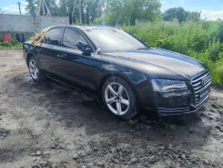Audi A8. WAUZZZ4H5BN012049 ����