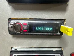 Sony CDX-GT616U ����