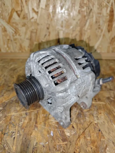 ��������� Skoda Octavia 037903025M A4 037903025M ����