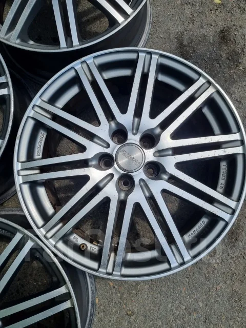 Enkei Rivazza Tuner. 7.0x17", 5x100, ET52 ����