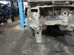 �������� �������� ������ Peugeot Traveller ����