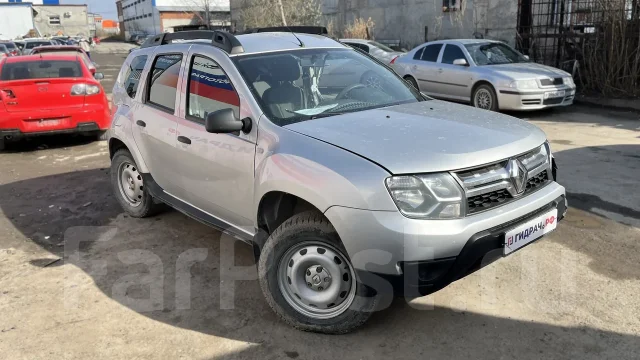 �������� ��������� Renault Duster 215010073R 215010073R ����