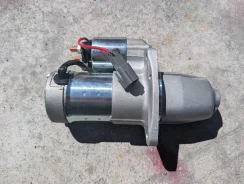 ������� Nissan Bassara JHU30 VQ30DE 23300-31U02 2330031U02 ����