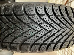 Pirelli Cinturato Winter