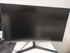 Samsung. 27", ���������� �� (LCD, LED, QLED) ����