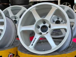 AVS Model 6. 9.0/10.0x17", 5x114.3, ET40/42, �� 73,1���. ����