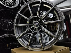 OZ Racing. 8.5x18", 5x114.3, ET35, �� 73,1���. ����