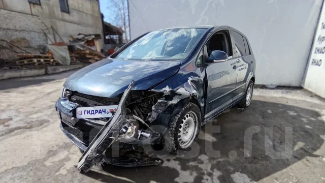 ������� Volkswagen Golf 02M911023P ����