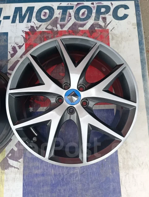 Modellista. 7.0x17", 5x100, ET50, �� 60,1���. ����