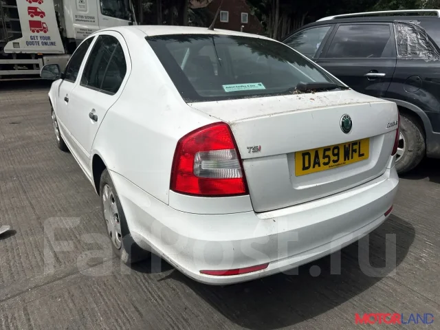 ������� Skoda Octavia (A5) 2004-2013 21273049 02Z911023EX ����