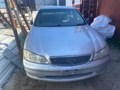 Nissan Cefiro. A33 ����