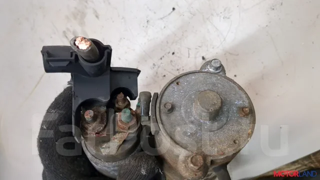 ������� Ford Fusion 2002-2012 21260468 1483817 ����