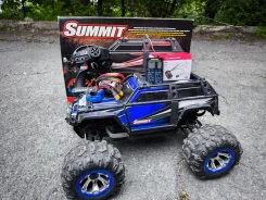 ���������������� ������ Traxxas Summit 1/8 �� �� ����