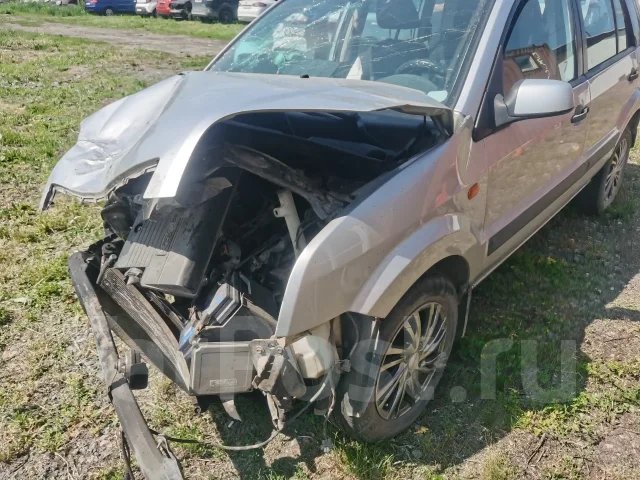 Ford Fusion ����
