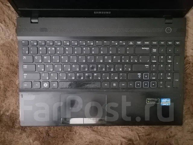 Samsung 300V5A. 15.6", 21����, ��� 8 ��, ���� 128���, WiFi: 1, Bluetooth: 1 ����
