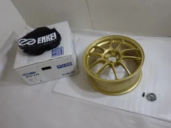 Enkei Perfomance Line PF01