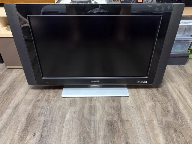 Philips. LCD (��) ����