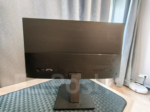 Xiaomi. 21.4" ����