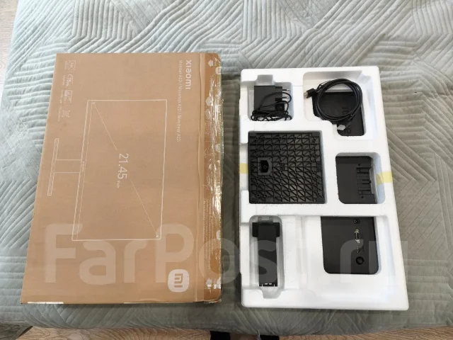 Xiaomi. 21.4" ����