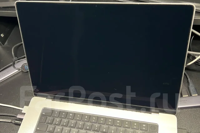 Apple MacBook Pro 16 2021. 16.2", 3,2����, ��� 64 �� � ������, ���� 4 096���, WiFi: 1, Bluetooth: 1, ����������� �� 21��. ����