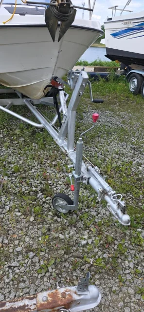 Yamaha LS-17. 1990 ���, ����� 5,5��., ��������� ���������, 60��.�., ������ ����