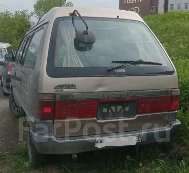 Toyota Town Ace. CR30, 2C ����
