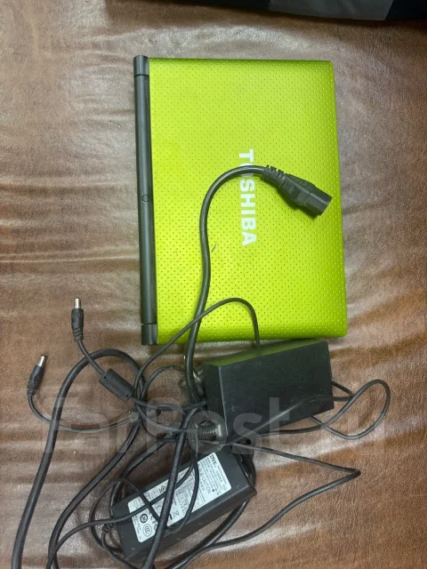 Toshiba. WiFi: 1, Bluetooth: 1 ����