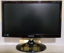Samsung. 19", ���������� �� (LCD, LED, QLED) ����