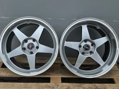 EVO Corse. 8.5/9.5x17", 5x114.3, ET33/15, �� 73,1���. ����