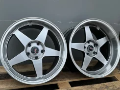EVO Corse. 8.5/9.5x17", 5x100, ET33/15, �� 73,1���. ����