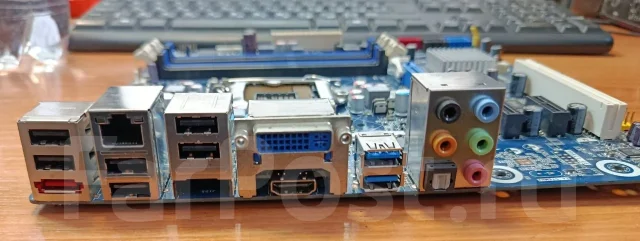 ����������� ����� Intel DH67DL ����