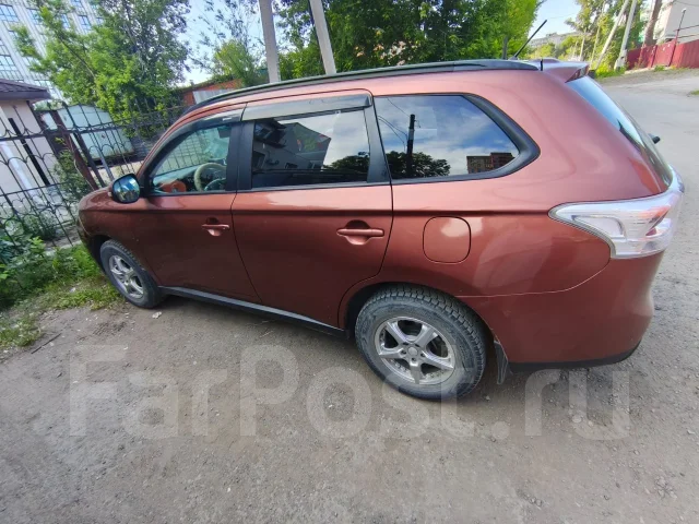 Mitsubishi Outlander. ��������, 4wd, 2.0 (146��.�.), ������, 71 300����. �� ����